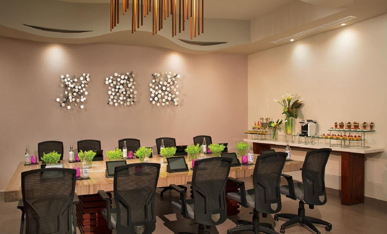 Secrets Riviera Cancun Resort & Spa (Adults Only) بويرتو موريلوس المظهر الخارجي الصورة